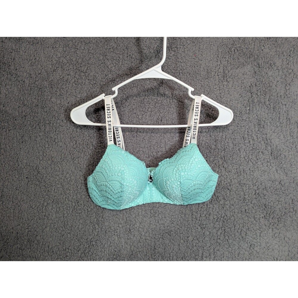 Victoria Secret Wireless Bra 34C Mint Lace Lined Logo Strap Comfort Sexy